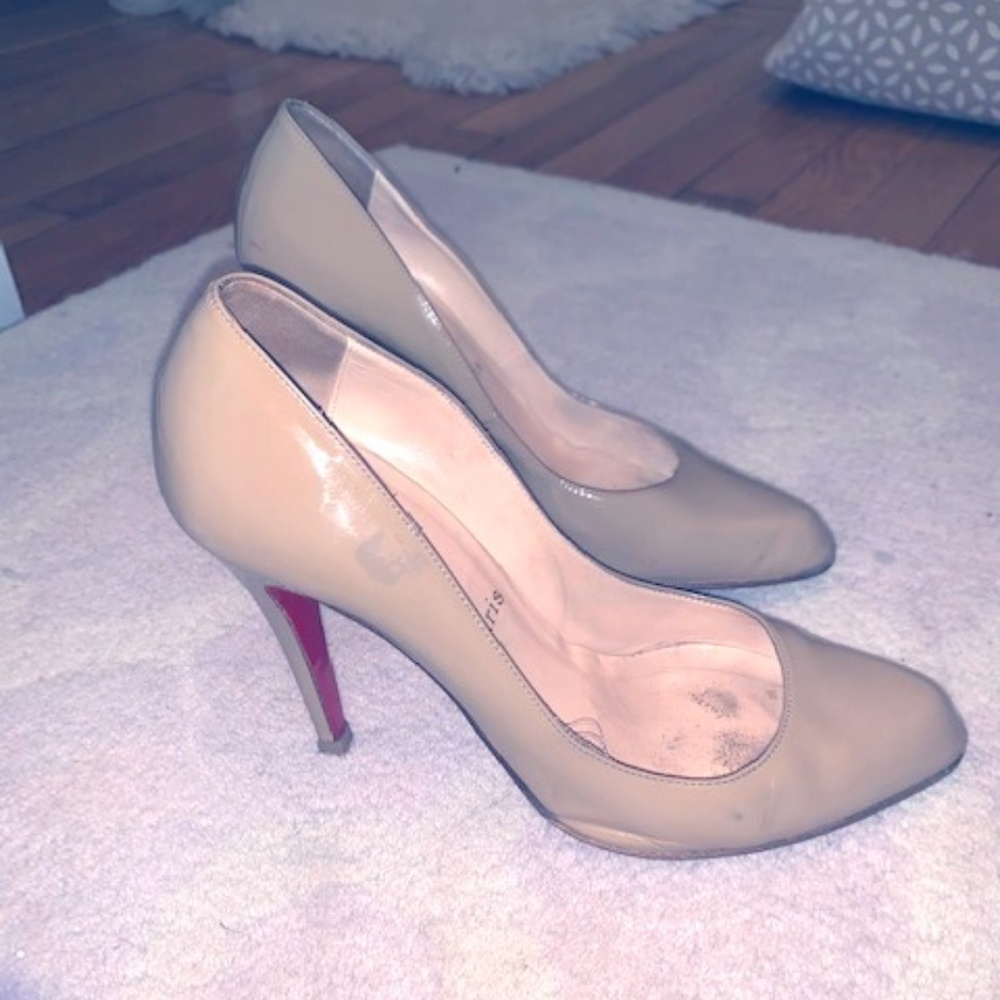 Christian Louboutin Nude Patent Leather Pump